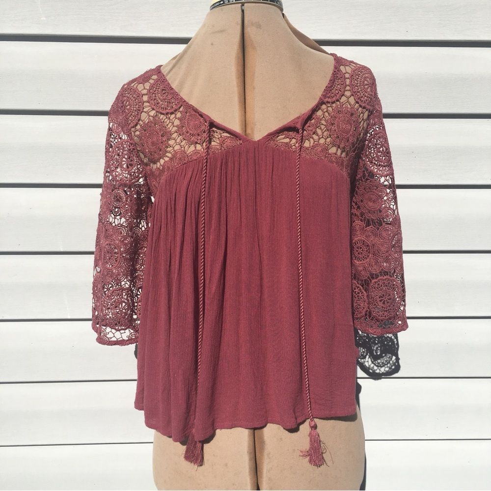 American Eagle pink tassel crochet sleeve Flowy blouse size XS